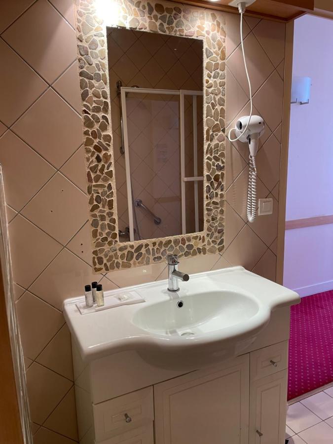 Hotel La Capitainerie Châteauneuf-sur-Loire المظهر الخارجي الصورة