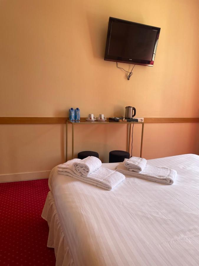 Hotel La Capitainerie Châteauneuf-sur-Loire المظهر الخارجي الصورة