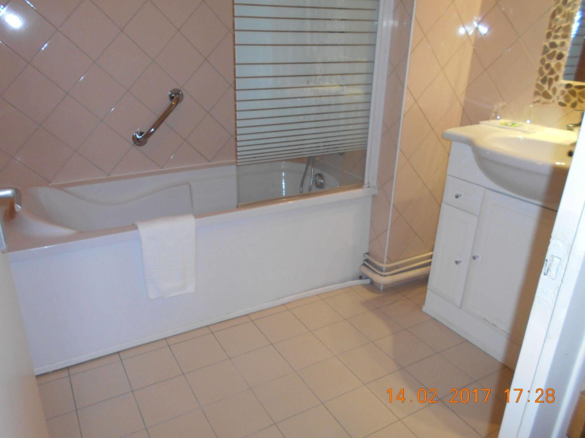 Hotel La Capitainerie Châteauneuf-sur-Loire المظهر الخارجي الصورة